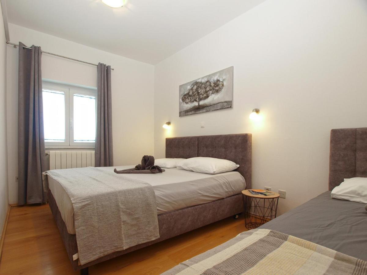 Apartments Biskupije 810 Medulin Eksteriør billede